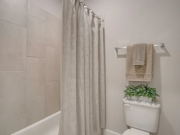 2113 Domingo Dr — Photo 34
