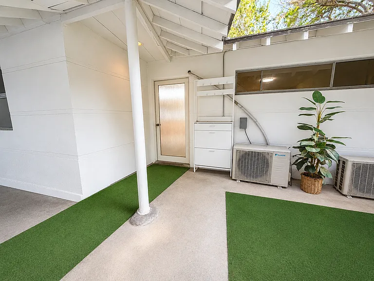 934 El Campo Dr — Photo 7