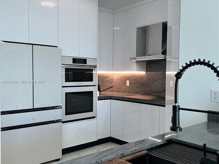 7910 Harbor Island Dr #1202 — Photo 5