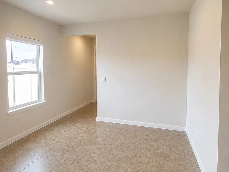 10507 High Noon Trl — Photo 4