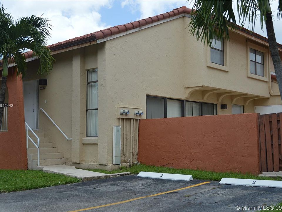 1st image of 10009 NW 9th Street Cir APT 2-15
