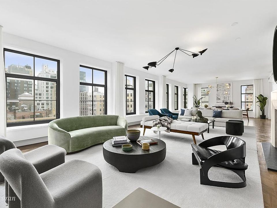 1st image of 207 W 79th St #12