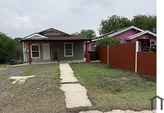 2729 E Commerce St — Photo 21