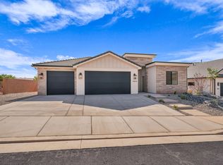 1928 N Chapman Dr, Washington, UT 84780