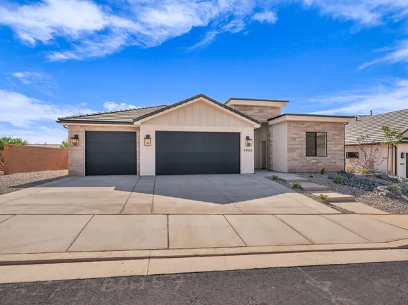 1928 N Chapman Dr, Washington, UT 84780