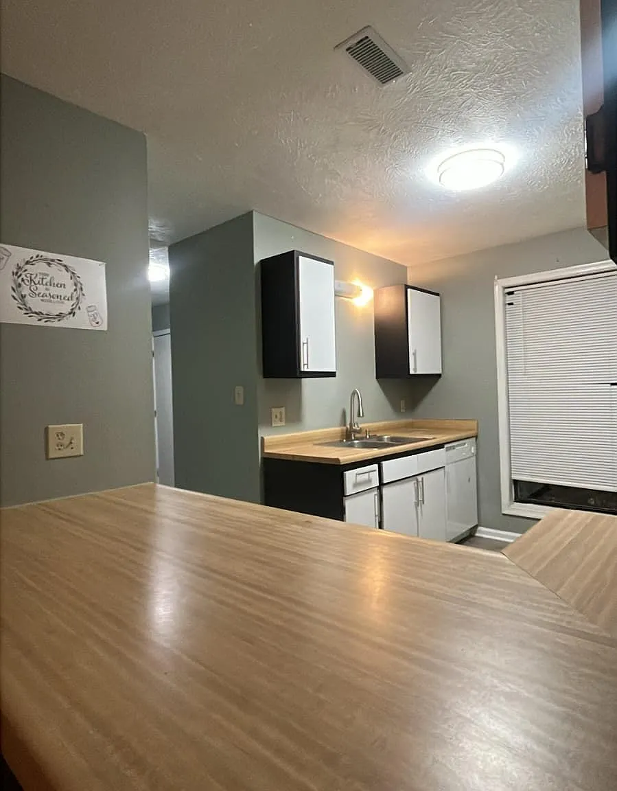 2 bed, 2.0 bath, 1192 sqft, $1,025 — Photo 1