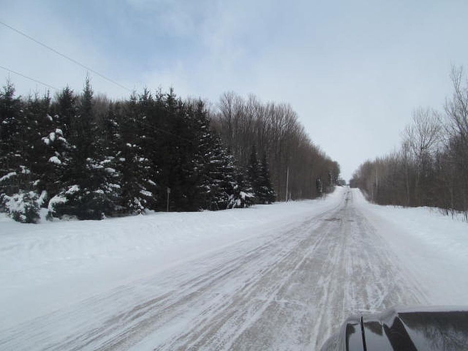 2nd image of Maple Rd