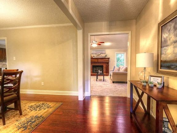 4th image of 131 Markyle Dr SE