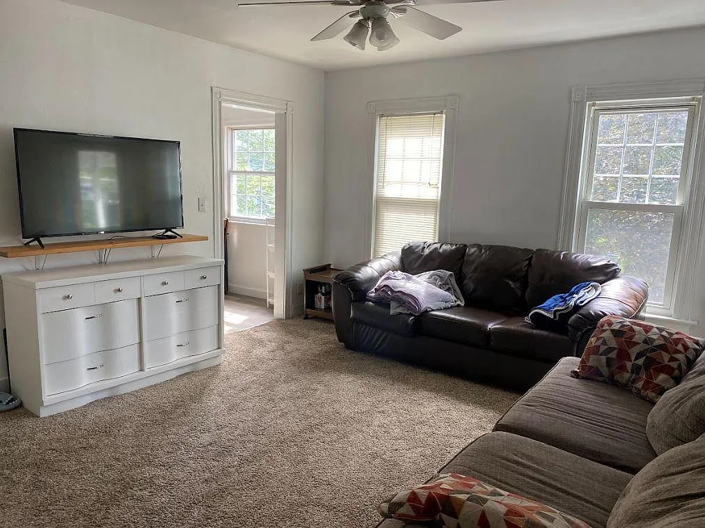 5 bed, 2008 sqft, $3,750 — Photo 4
