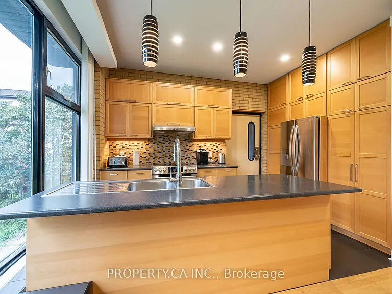 779 Willowdale Ave #MAIN — Photo 4