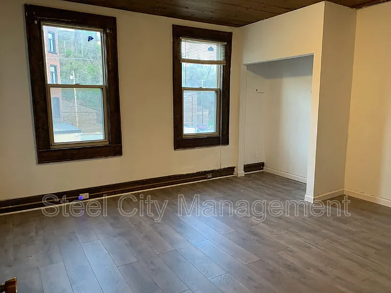 810 Wood St #5 — Photo 4