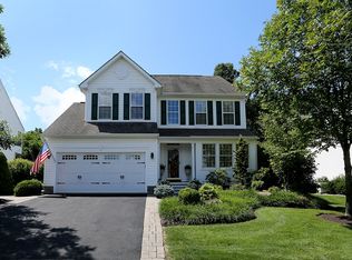 112 Bridgewater Dr, New Hope, PA 18938