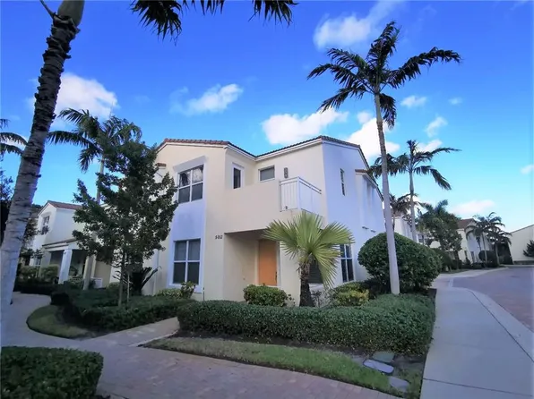 5011 NW 15th Ter, Boca Raton, FL 33431