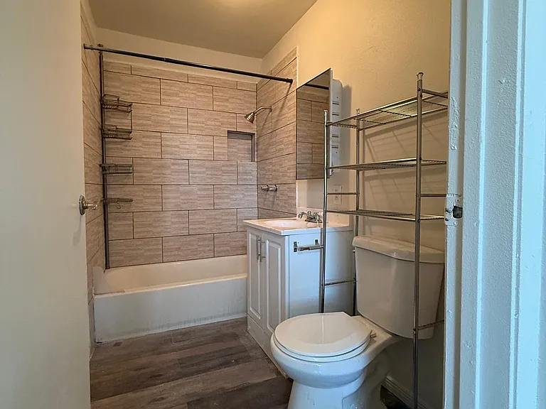 4014 W Commonwealth Ave #D — Photo 9