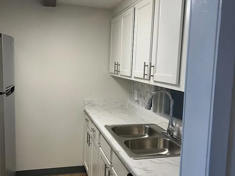 ESTATES ON MAIN — Photo 104