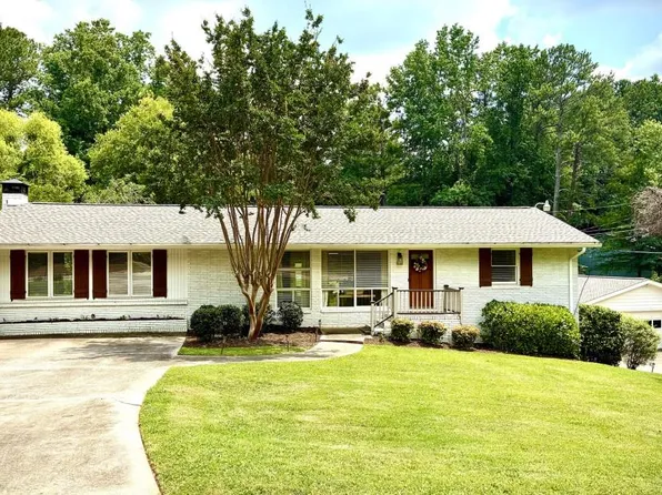3720 Ashwood Dr SE, Smyrna, GA 30080