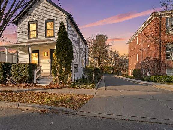 4th image of 39 Quarry St