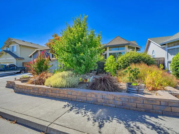 9520 Biggs Way, Windsor, CA 95492