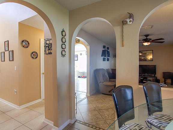 4th image of 147 Wheatfield Cir