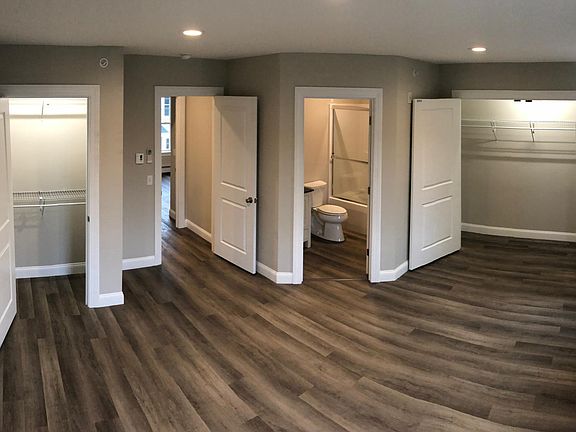 4th image of 3 Sherman Cir #13