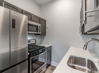 806 N 41st St, Philadelphia, PA 19104