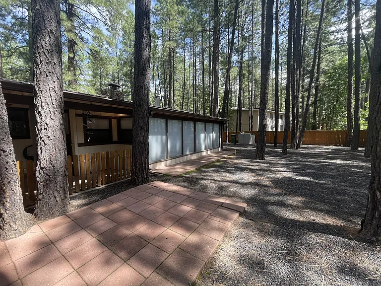 8437 Wild Horse Rd — Photo 16