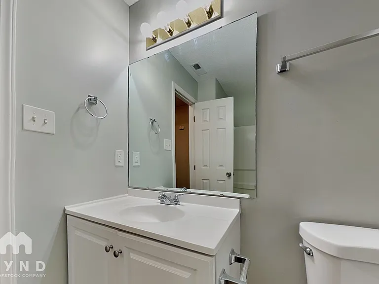 613 Jordan Ridge Ln — Photo 17