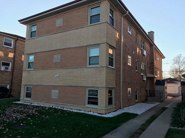 1st image of 7322 N Harlem Ave APT 2W