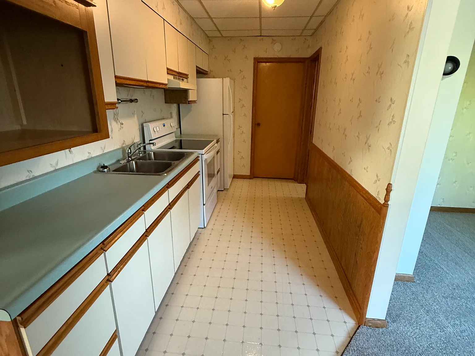 2 bed, $1,150 — Photo 3