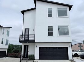 1417 Kramer Ln, Austin, TX