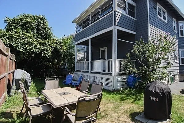 51 Windsor Rd — Photo 3