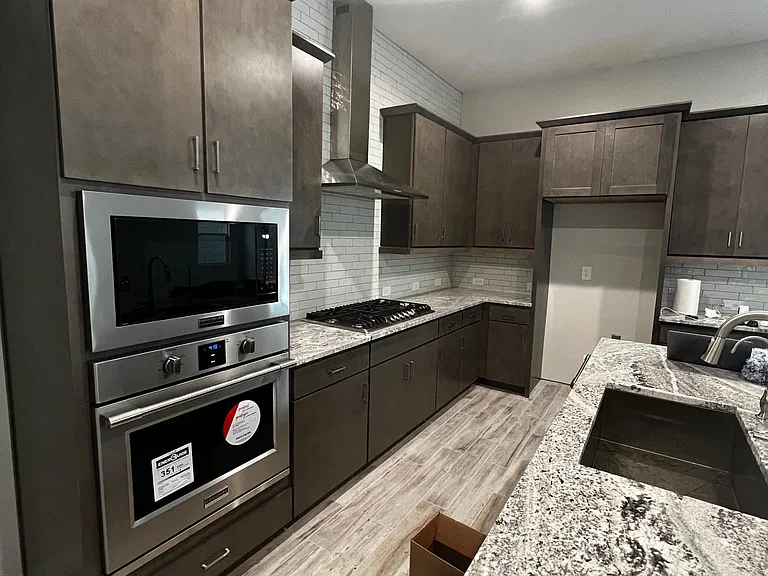 10548 W Albert Ln — Photo 7