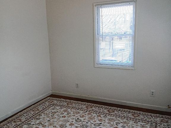2nd image of 120 Trinity St APT 7