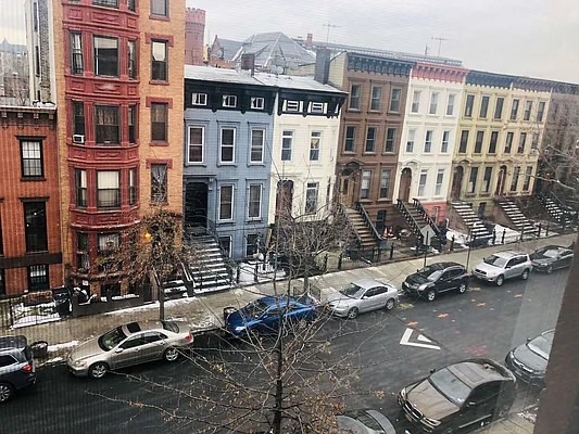 Rented by null | media 36