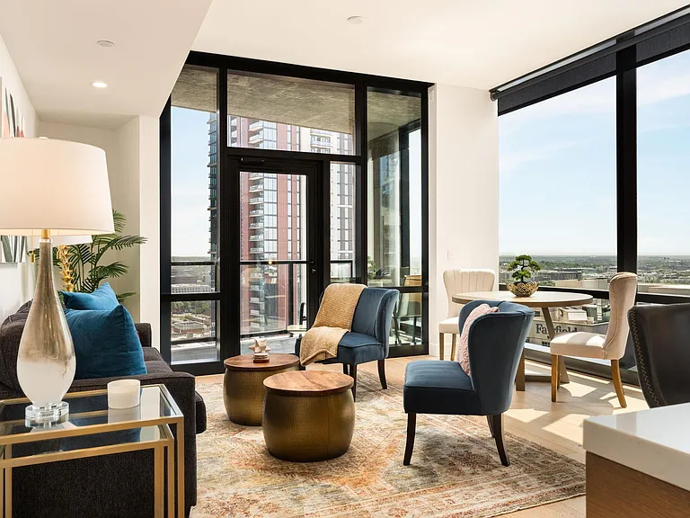70 Rainey St #1807 — Photo 1