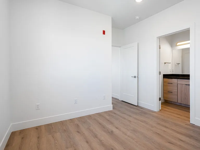 Shadow Ridge Apartments — Photo 36