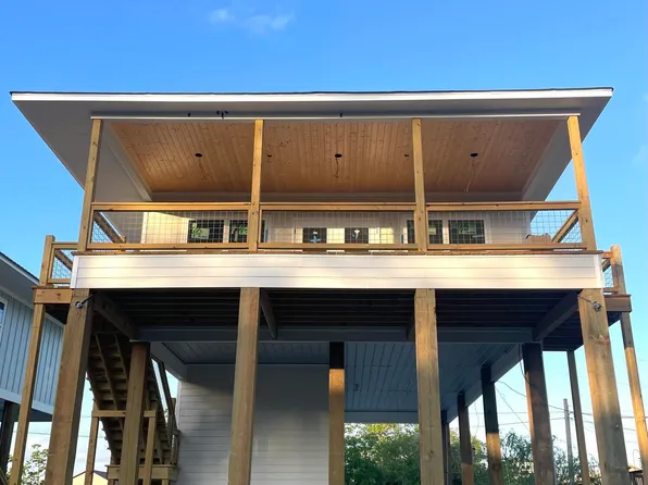 5017 Kansas St, Bay Saint Louis, MS 39520