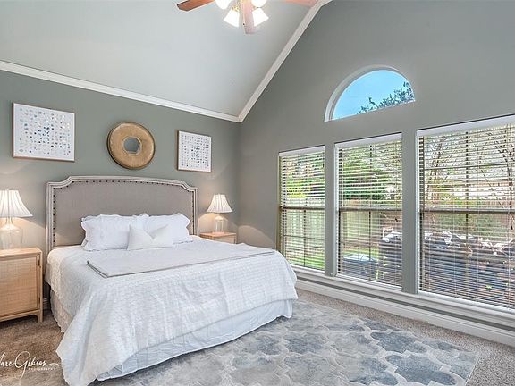 4th image of 10036 Loveland Ct