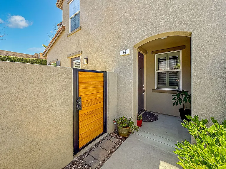 34 Secret Hollow Ln — Photo 4