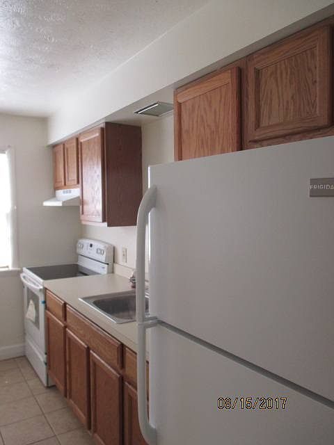 2nd image of 919 Cook Ave #4