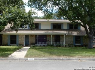 239 Yosemite Dr, Hollywood Park, TX 78232