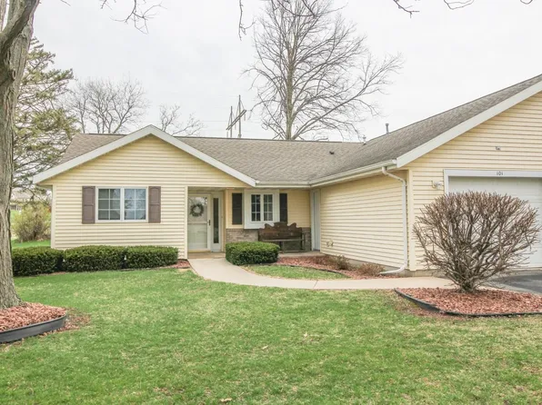101 Buckingham Ct, Cambridge, WI 53523
