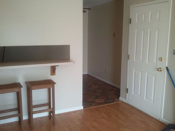 3rd image of 3128 Edwards Pl APT 201