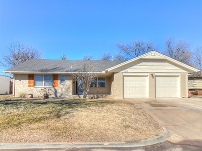9817 Village Dr, Oklahoma City, OK, 73120