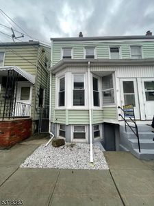 31 Catherine St, Elizabeth, NJ, 07201