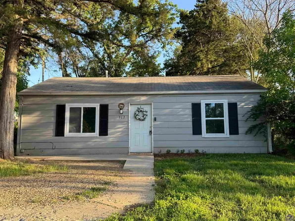 517 SE 35th Ter, Topeka, KS 66605
