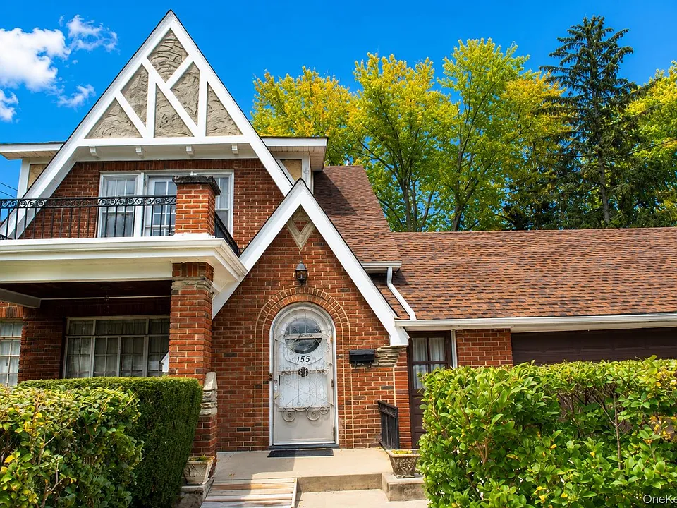 153 Wisner Ave