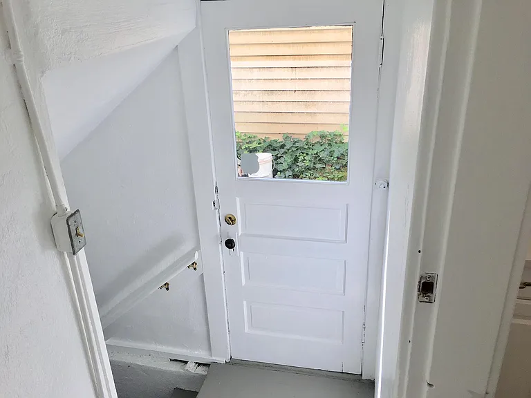 221 S Hamilton St — Photo 14