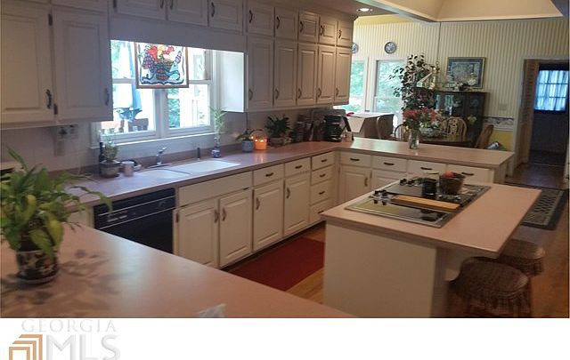 1st image of 2671 Brentford Ln