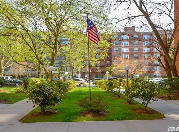 2nd image of 18225 Wexford Ter APT 314